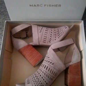 Marc Fisher Leather gladiator sandals size 10 new